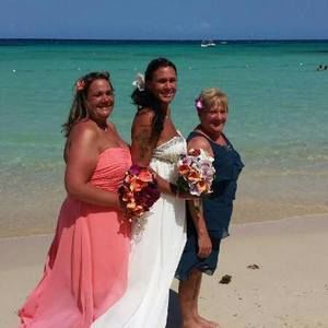 Meet your Posher, Dee